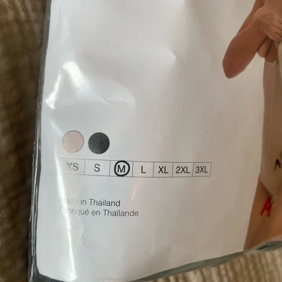 Compression wear - Picture 3 of 12